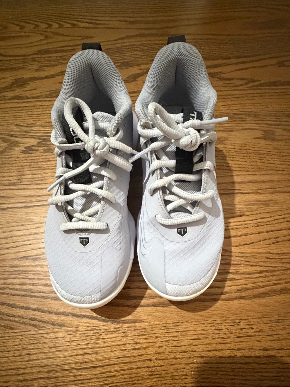 Nike Kids Force Trout 9 Pro MCS BG Gray and White Turf / Baseball Cleat Sneakers - Picture 4 of 12
